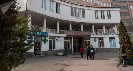 Крупнейшая больница Армении будет обслуживать только больных коронавирусом — Торосян