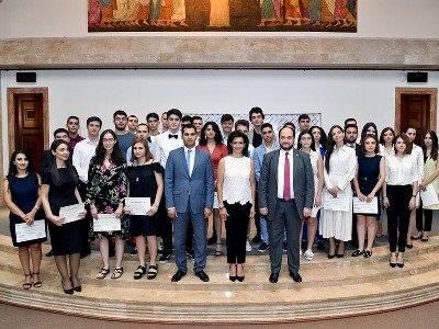 «Իմ քայլը» հիմնադրամն ընդունում է 2020-2021 ուստարվա կրթաթոշակային ծրագրի հայտադիմումները