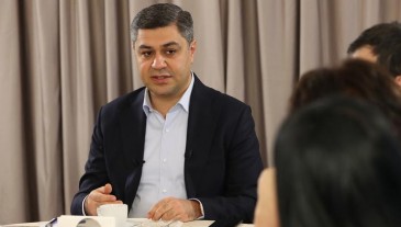 Շնորհավորում եմ Հայաստանի եւ Արցախի քաղաքացիներին մեր հաղթանակների Եռատոնի կապակցությամբ