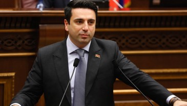 Հասկանալի է զայրույթը, մի ջղայնացեք մեզ վրա. Ալեն Սիմոնյանը՝ հայտնի լուսանկարի մասին