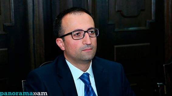 Глава Минздрава Армении Арсен Торосян сбил на машине 10-летнего ребенка
