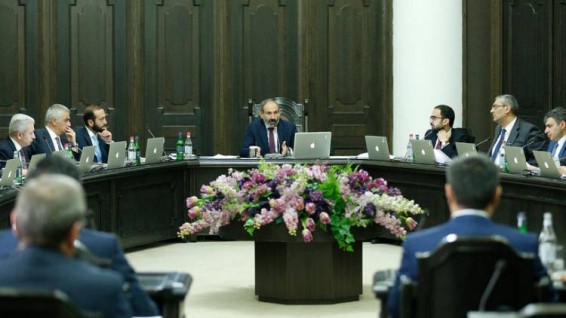 Կառավարությունն արտահերթ նիստ Է հրավիրել. Օրակարգում է արտակարգ դրությունը երկարացնելու հարցը (ուղիղ)