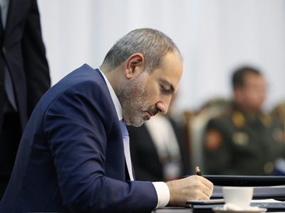 Փաշինյանն աշխատանքից ազատել է վարչապետի աշխատակազմի քաղաքացիական ծառայության գրասենյակի ղեկավարին