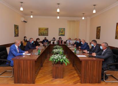 ԱՀ ԱԺ նախագահ Արթուր Թովմասյանը հանդիպել է ԱՀ Անվտանգության խորհրդի քարտուղար Սամվել Բաբայանի հետ