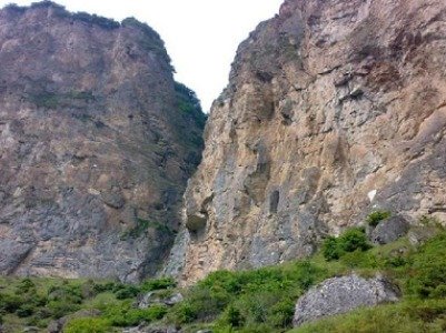 Սոլակ գյուղում պատանին ընկել է 20 մետր բարձրության ժայռից