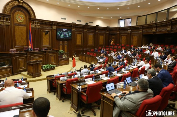 Առաջարկվում է ստեղծել համալիր սոցիալական ծառայություն. նախագիծը ընդունվեց առաջին ընթերցմամբ
