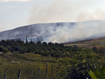 Микроавтобус с российскими и армянскими журналистами попал под артобстрел в Арцахе