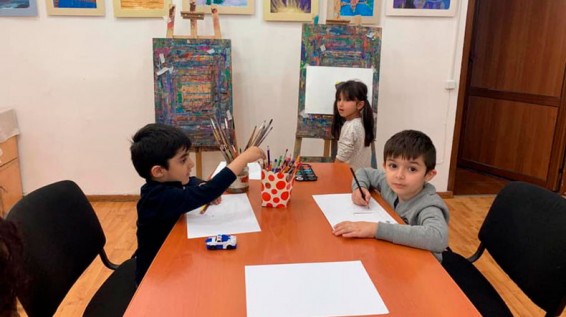 Շուշեցի երեխաները «Նարեկացի» արվեստի միության կենտրոնում են