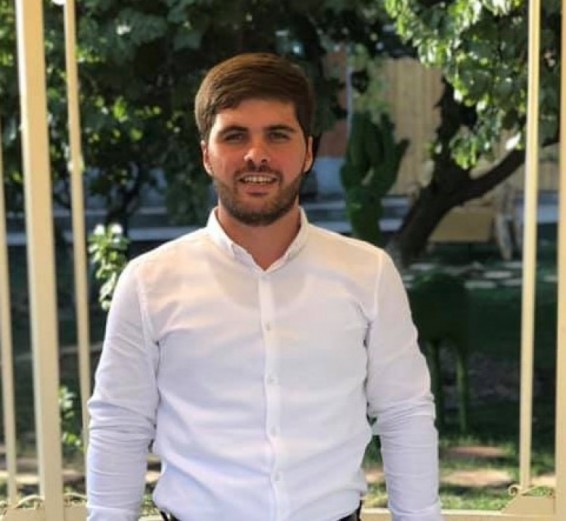 «Գնամ, գամ, որ 23-ամյակս Բաքվում նշենք». զոհված Զաքար Սերոբյանի վերջին խոսքերն են՝ կամավոր առաջնագիծ մեկնելուց առաջ