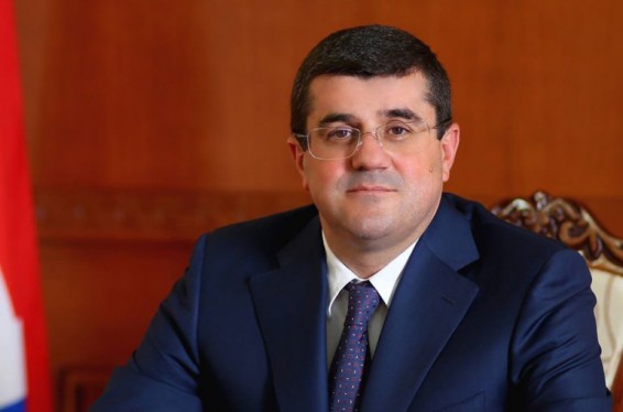 «Հայրենիքը բարձր է գնահատում իր զավակների անձնուրաց ծառայությունն ու արհեստավարժ աշխատանքը». ԱՀ նախագահը շնորհավորել է Արտակարգ իրավիճակների պետական ծառայության աշխատակցի օրվա առթիվ