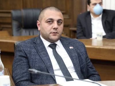 Քիչ առաջ խոսեց դավաճան Նիկոլ Փաշինյանը, որը ինչպես 2.5 տարի, այնպես էլ 44 օր ստեց ծայրից ծայր. նույնիսկ չենք անդրադառնում դավաճանի ասածներին, որովհետեւ դրա ժամանակը չկա։ Դրան կանդրադառնանք 3 օր անց։ Այս մասին հայտարարություն է տարածել «Հայրենիք» կուսակցու