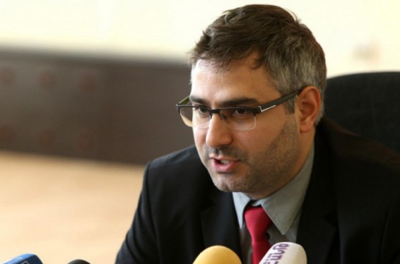 Պետական կառավարման համակարգում կա՞ մեկը, որ տեղյակ լինի սահմանների համար պատասխանատու լիազոր մարմնի պարտականություններից, թե՞ ոչ. Սարհատ Պետրոսյան