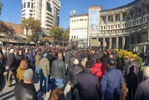Акция протеста представителей интеллигенции в центре Еревана