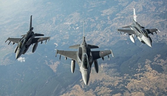 Թուրքական ԶՈՒ-ն թուրք-իրաքյան սահմանին քրդական 3 դիրք է ռմբակոծել