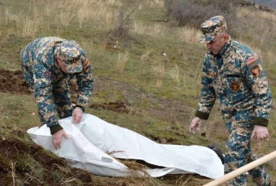 В Арцахе обнаружено 1039 тел военнослужащих и мирных жителей
