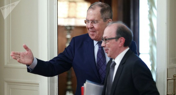 Ара Айвазян и Сергей Лавров обсудили карабахскую проблему