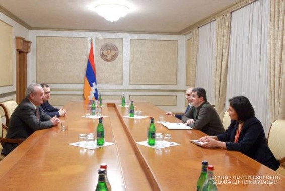 Президент Республики Арцах принял министра образования, науки, культуры и спорта Армении