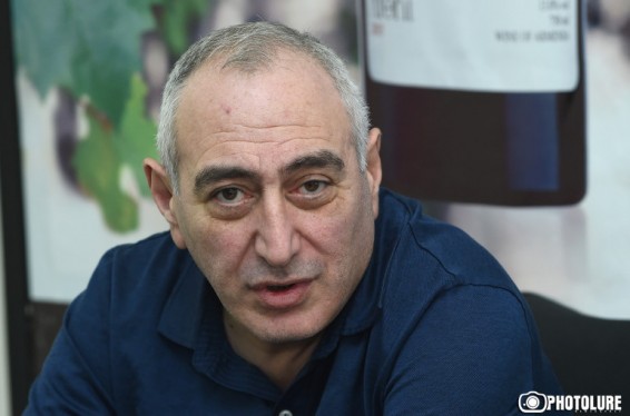 Հստակ պատասխան չստացանք, թե ինչ է քննարկվելու եռակողմ հանդիպման ժամանակ, բայց հավանական է՝ սահմանների հարցով որոշ բանավոր պայմանավորվածություններ այսօր արդեն գրավոր դառնան. Կարեն Քոչարյան