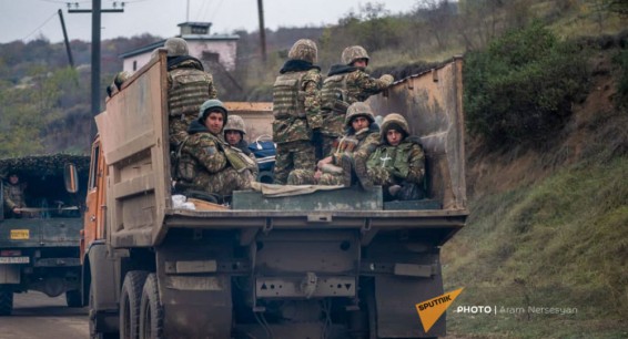 Миротворцы ведут поисковые работы в Кельбаджарском районе: МО России представило сводку