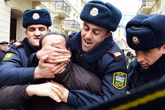 Ադրբեջանի իշխանություններին գնալով ավելի թանկ են արժենում քաղաքացիական հասարակության դեմ բռնությունները. ReAl