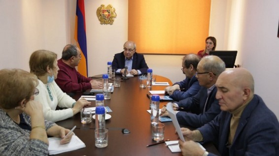 ՀՀ ապագան տեսնում եմ երկու ուղղությունների զարգացման հիմքում՝ բանակ և կրթություն. Վազգեն Մանուկյան