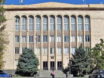 Սահմանադրական դատարանը հետաձգել է ԱԺ ընդդիմադիր խմբակցությունների դիմումի քննությունը