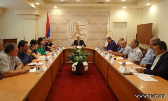 Տեղի է ունեցել նախարարին կից հասարակական խորհրդի նիստ