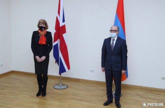 Արա Այվազյանը հանդիպել է Ուենդի Մորթընի հետ