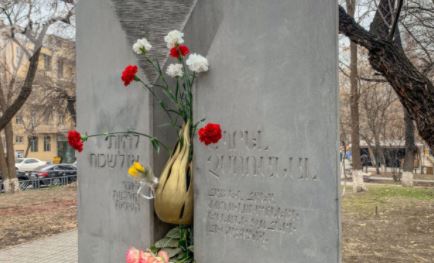 В Ереване задержан мужчина, осквернивший памятник жертвам Холокоста и Геноцида