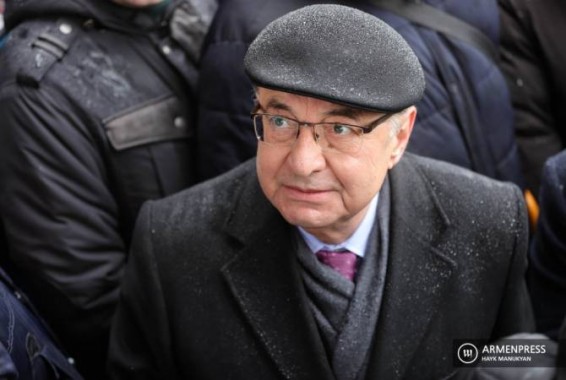 В отношении Вазгена Манукяна в качестве меры пресечения применена подписка о невыезде