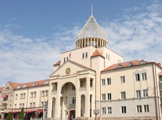 Արցախցի կինը, 3 ազատամարտի ընթացքում էլ պատվորեն կրել է հերոսածին ու հերոսամայր կոչումը