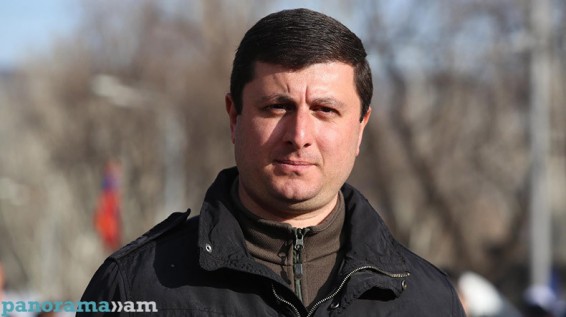 Тигран Абрамян: Почему власть крайне агрессивна во время критики из Армении, но столь любезна при звучащей из Турции критике?