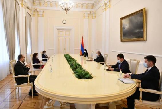 Արմեն Սարգսյանը հանդիպել է բնապահպանական մի շարք կազմակերպությունների ղեկավարների հետ