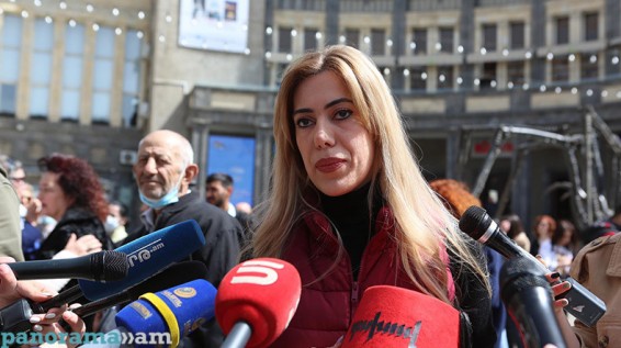 Анна Акопян: Сегодня мы собираемся надеть турецкую феску на головы этих властей и вышвырнуть их
