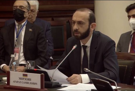 Азербайджан грубо нарушает договоренности: речь спикера НС Армении в Санкт- Петербурге