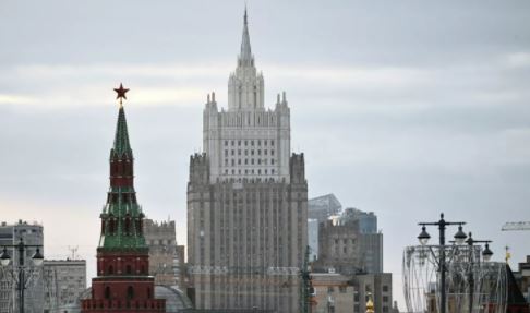 Россия высылает сотрудника посольства Украины