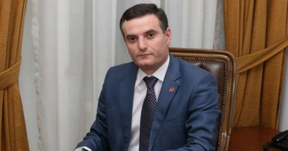 Նախ հրաժարվել է պետք Հայաստանի ապագան կործանող գործիքակազմից, հետո միայն մտածել Հայաստանի ապագան կերտելու մասին. Արտակ Զաքարյան