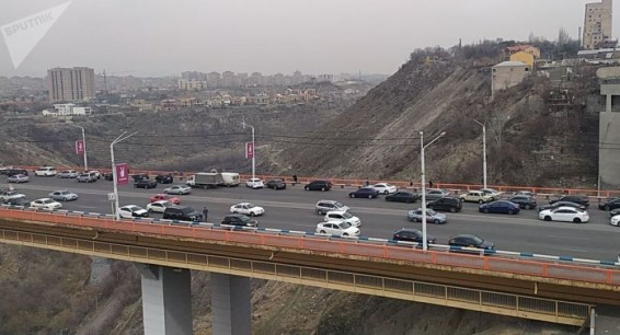 Под Давиташенским мостом в Ереване найдено тело мужчины