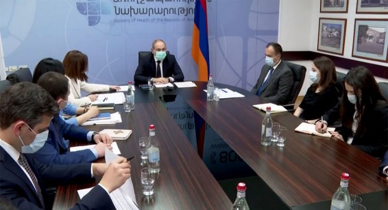 Вакцинация от коронавируса в Армении должна стать повсеместной – Пашинян