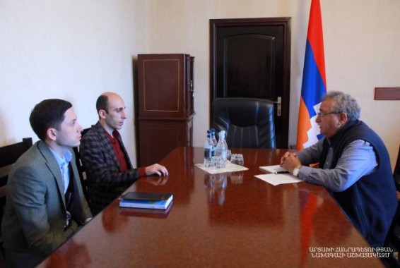 Артак Бегларян с Алеком Багдасаряном обсудил ряд социальных и образовательных проектов