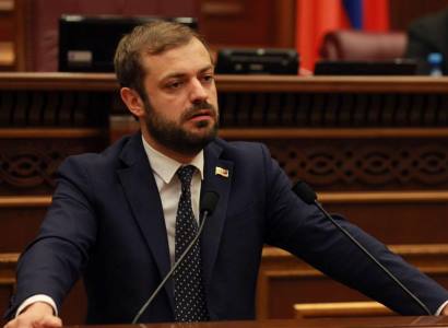 ՔՊ-ի ցուցակից Գեւորգ Պապոյանն առաջարկում է ասֆալտ՝ գյուղով ՔՊ-ին ընտրելու դեպքում