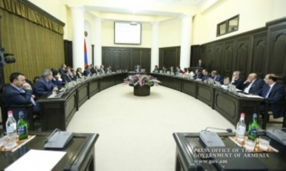 Կառավարությունը հաստատեց ԶՈՒ կայազորային ու պահակային ծառայությունների կանոնագիրքը