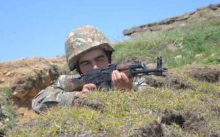 Вопрос о сдаче анклавов Азербайджану не обсуждается, но Армения ждет реакции на свое предложение по ситуации на границе – Григорян