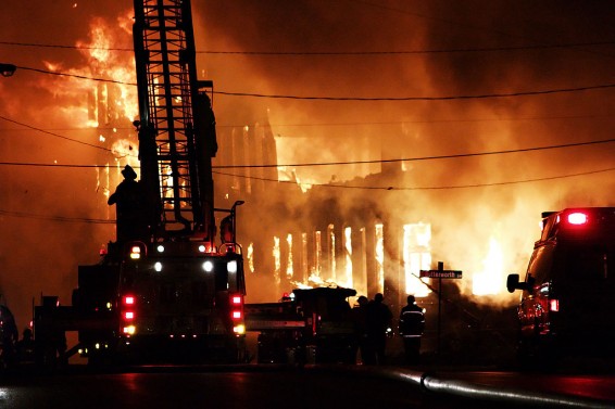 Ողբերգություն Մոսկվայում. ութ հրշեջներ են զոհվել այրված պահեստում