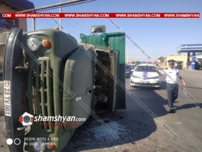 Հայանիստի խաչմերուկում բախվել են «Լադա»-ն ու «ԶԻԼ»-ը, վերջինս շրջվել է, կա վիրավոր