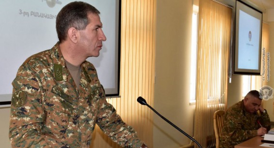 Оник Гаспарян призвал военных поддержать Роберта Кочаряна на выборах
