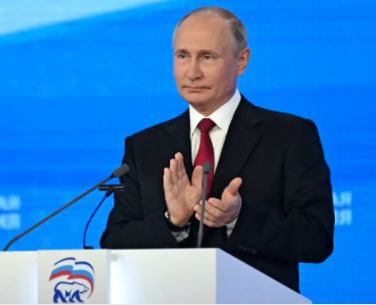 Путин поздравил Раиси с победой на выборах президента Ирана