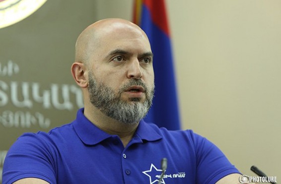 «Երանի զոհվածներին, որ չեն տեսնում իրենց սխրանքների և հերոսական մահերի դիմաց մարդկանց շնորհակալությունը»․ Արմեն Աշոտյան