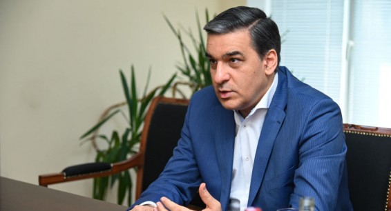 Омбсудмен Армении посетил госпитализированного директора медцентра 