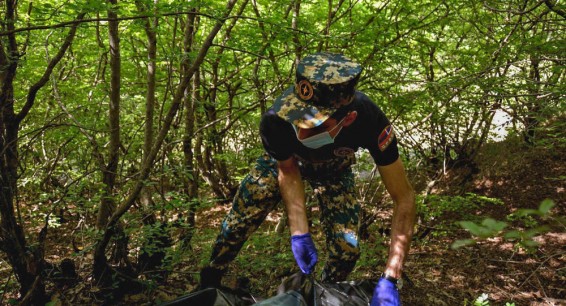 Спасатели Карабаха продолжают поиски останков погибших в районе Варанды